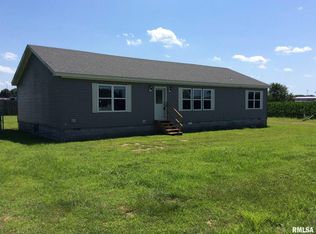 105 Lakeview Dr S, Ina, IL 62846