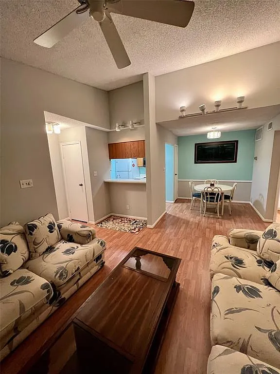 1 bed, 588 sqft, $1,150 — Photo 1
