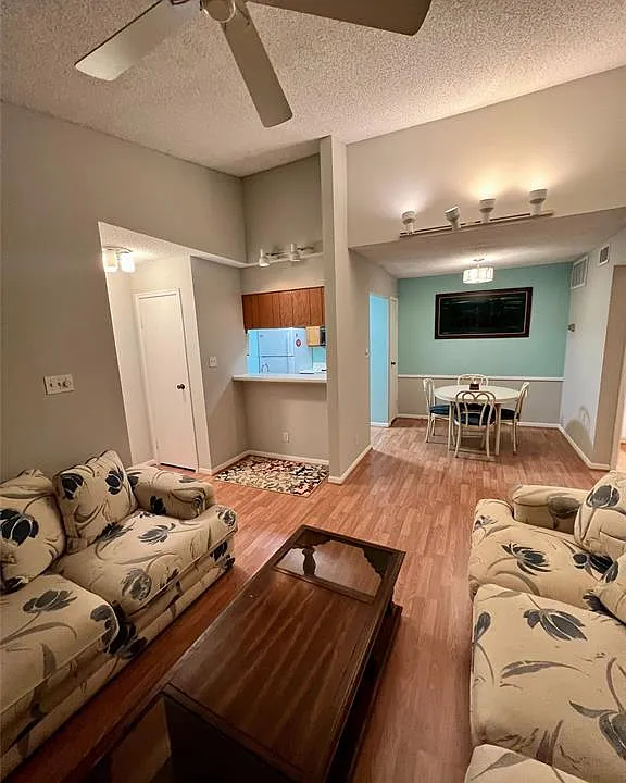 2120 El Paseo St #310