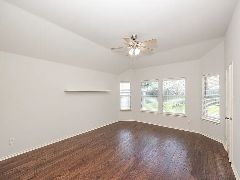 5556 Sky Ridge Dr — Photo 27