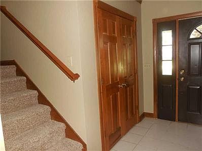2nd image of 108 N Sugar Cliff Dr