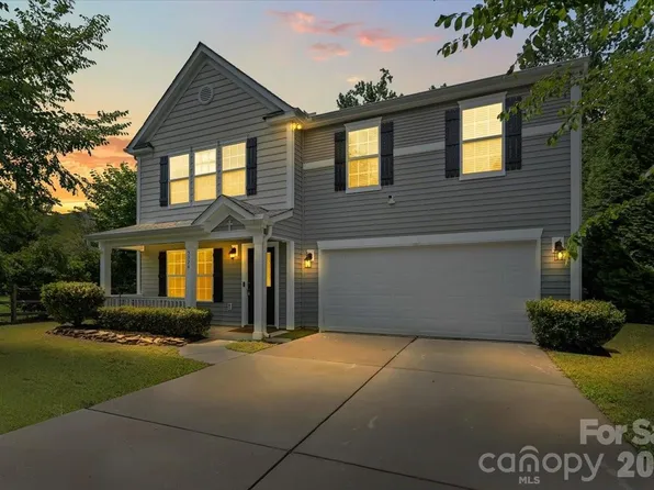 5229 Hawkins Meadow Ct, Charlotte, NC 28213
