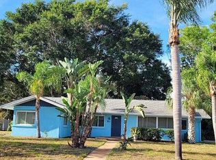 476 Poincianna Dr, Sarasota, FL 34243