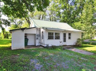 811 2nd St W, Scott City, MO 63780