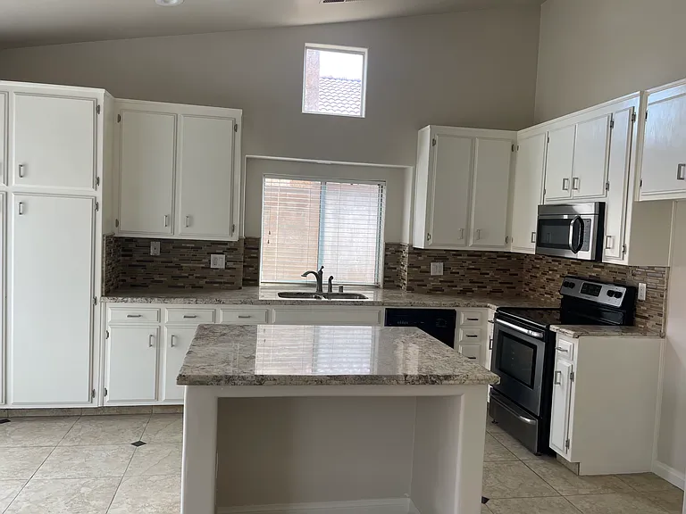 904 Harvest Creek Rd — Photo 13