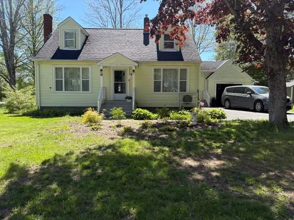 26 Park St, Middleton, NS B0S 1P0
