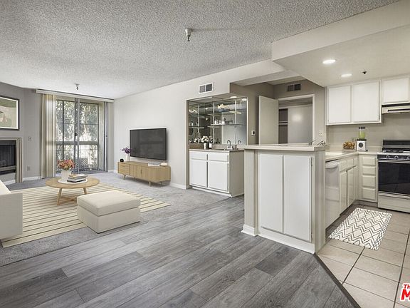 3rd image of 5143 Bakman Ave APT 208