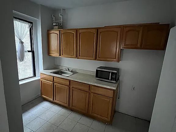 2nd image of 21-16 35th St APT 3A