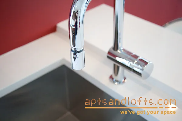 Rented by aptsandlofts.com | media 3