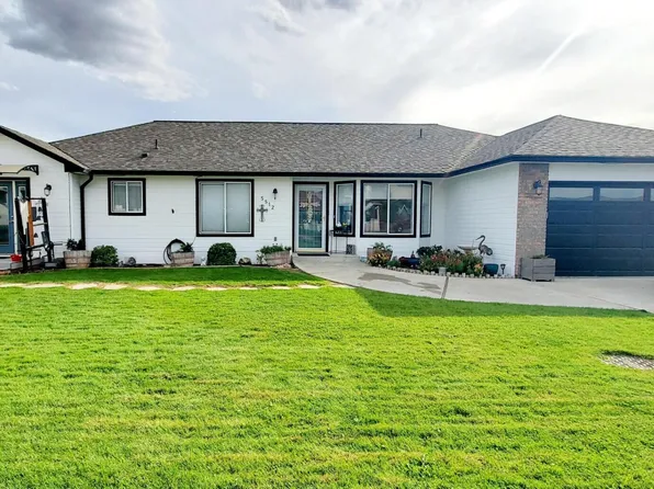 5512 Pear Butte Dr, Yakima, WA 98901
