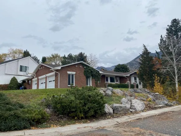 1093 Lamplighter Dr, River Heights, UT 84321