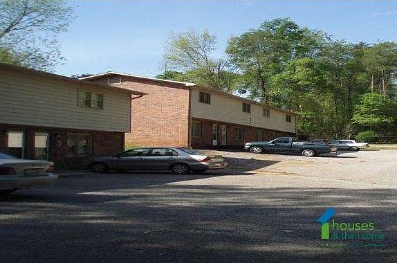 1st image of 24 Lakeview Cir APT 6
