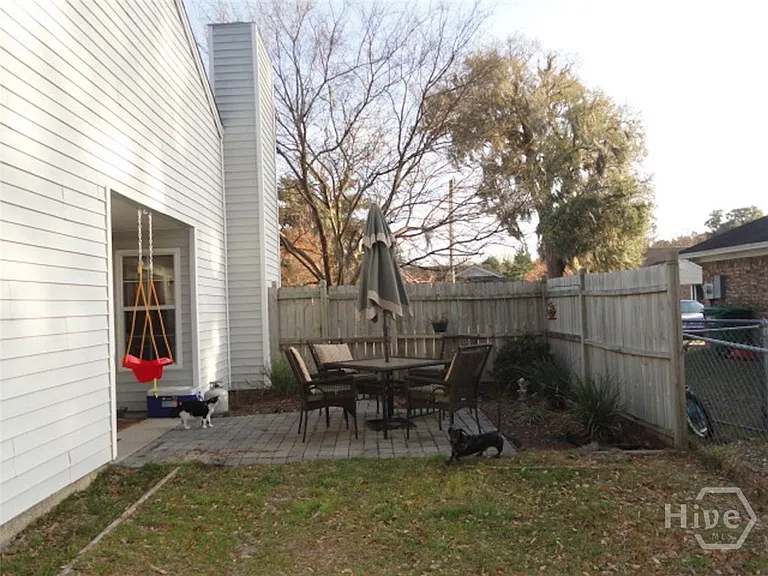348 Sterling Creek Dr — Photo 18