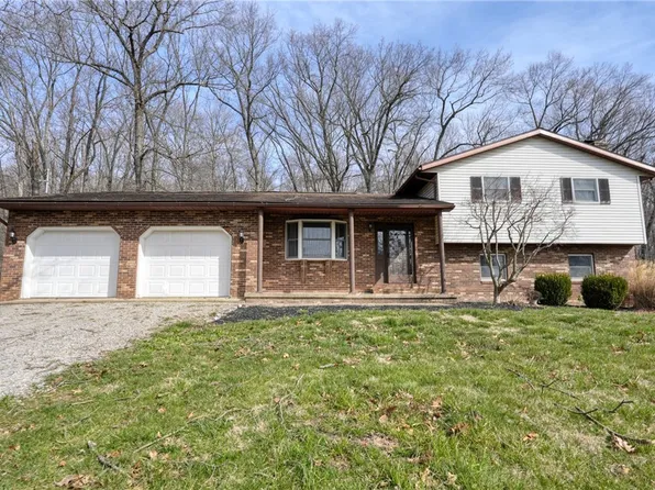 2545 Kenlo Woods Dr, Nashport, OH 43830