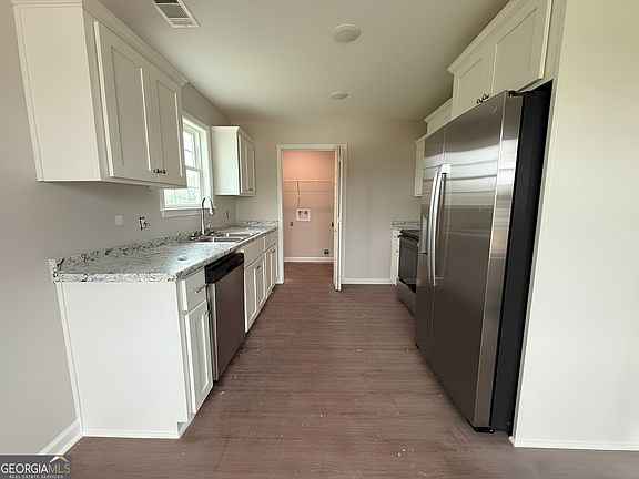 4th image of 503 Nickies Way