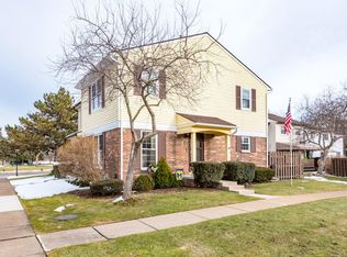 3222 Alpine Dr, Ann Arbor, MI 48108