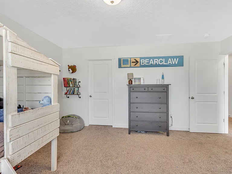 427 S Sunland Way — Photo 16