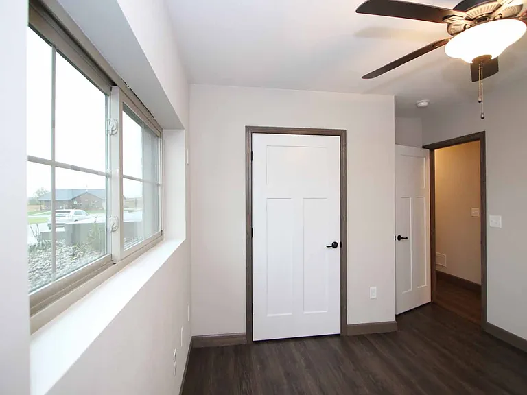 300 Olyvia Dr — Photo 22