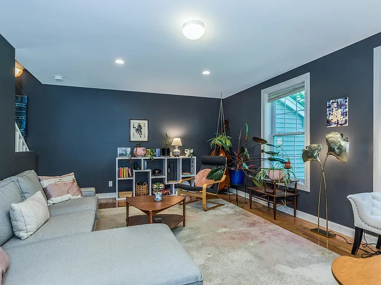 12 Woodside Rd — Photo 13