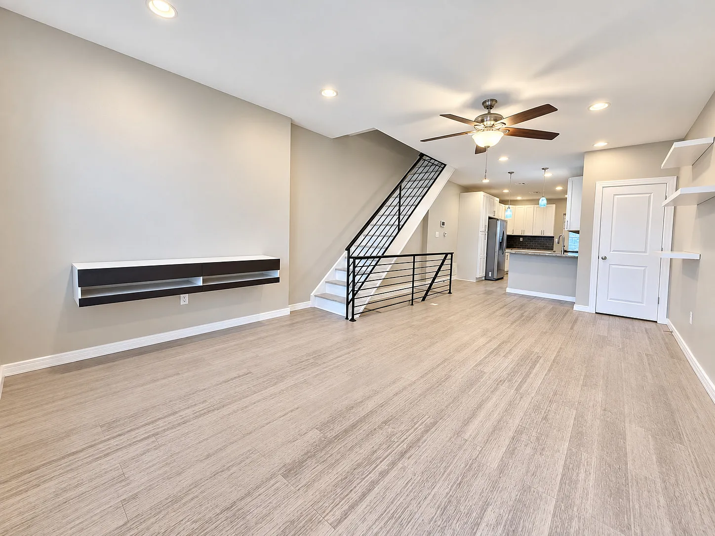 More Room to Live: 3 Bedrooms, Finished Basement & Backyard in Point Breeze — Photo 3