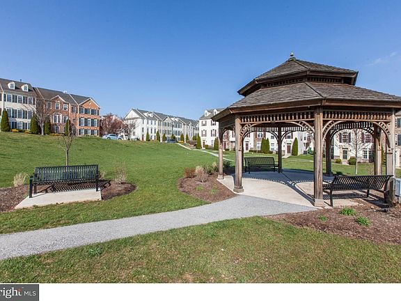 3rd image of 1708 Northridge Ct
