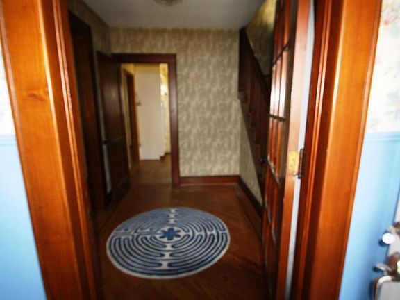 2nd image of 39 Brookwood Dr