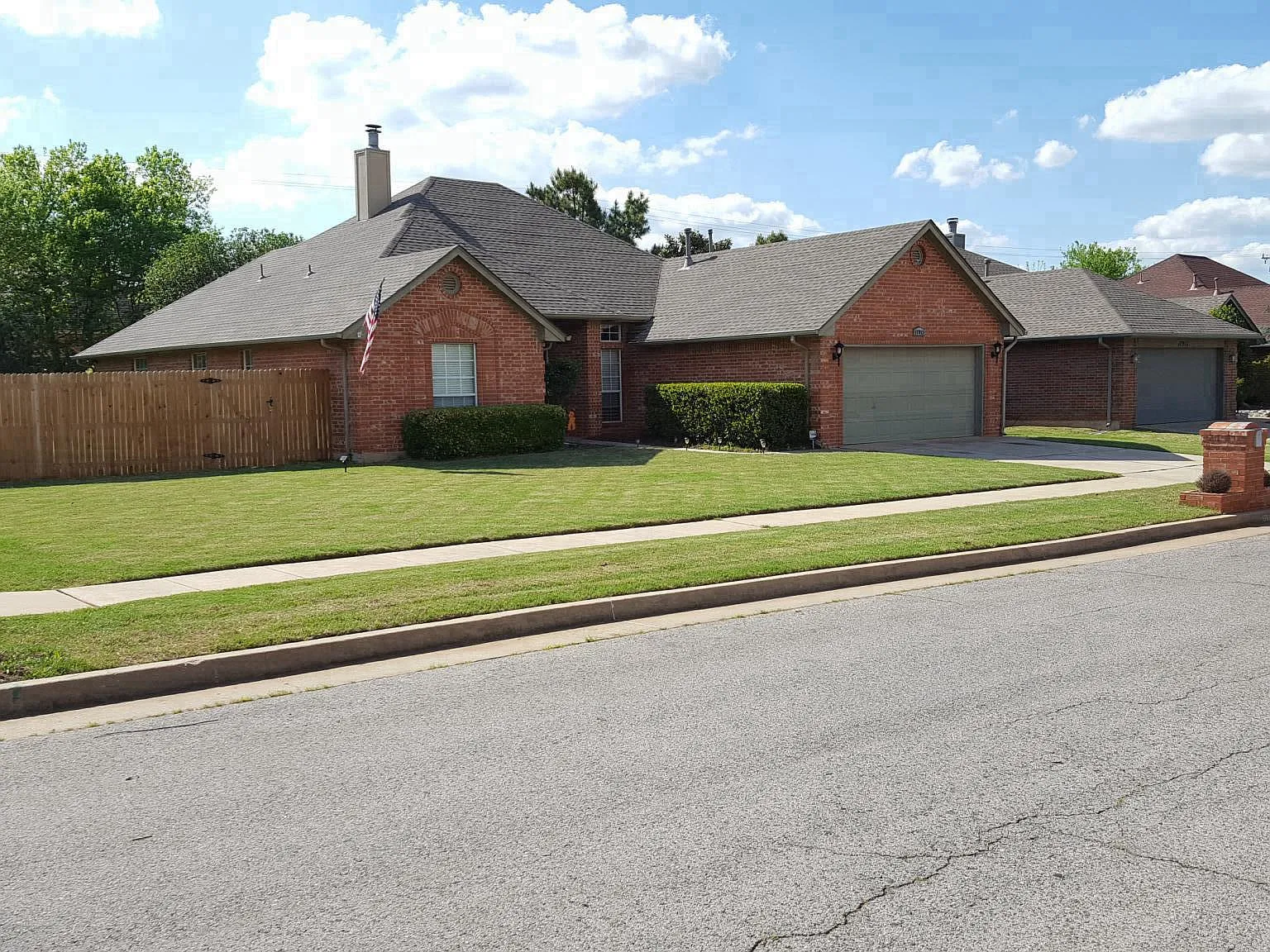 17913 Chestnut Oak Dr — Photo 4