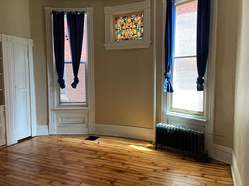 1st image of 917 Beech Ave APT 1