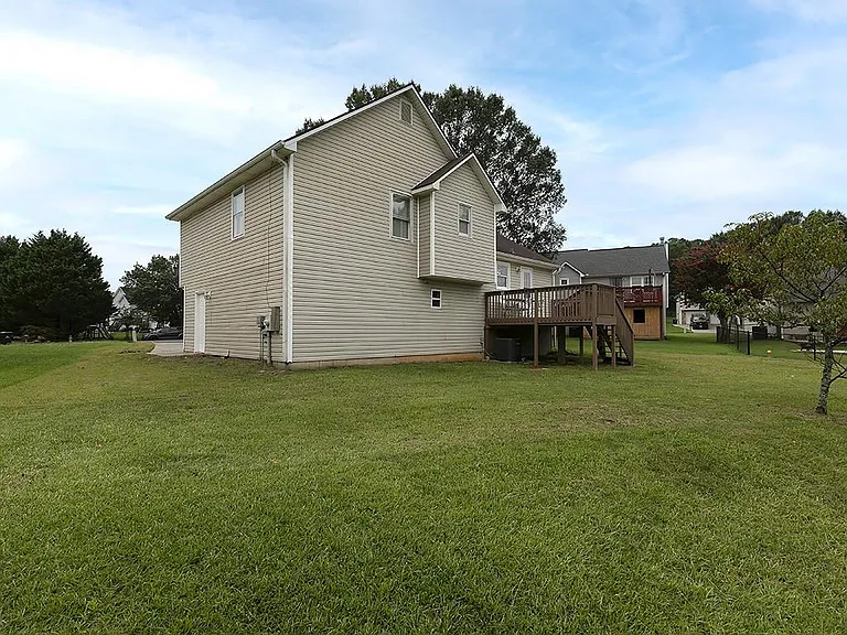 16 Huntcliff Dr — Photo 32