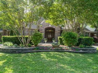 11815 Pebbleton Dr, Houston, TX 77070