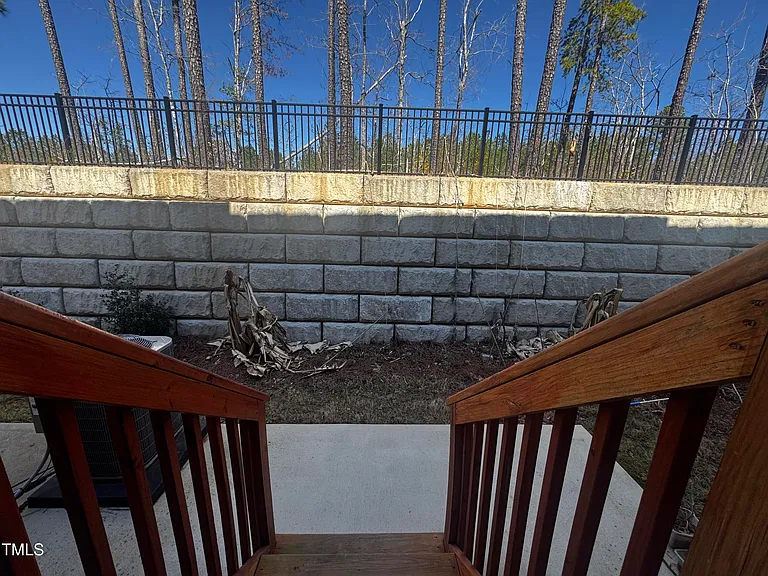 946 Channing Park Cir — Photo 50