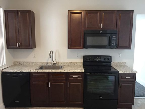 3rd image of 271 N Main St #1