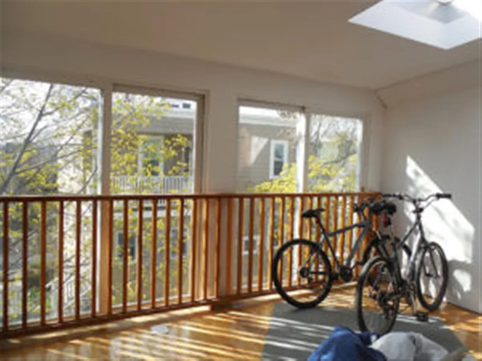 40 Cedar St #2L