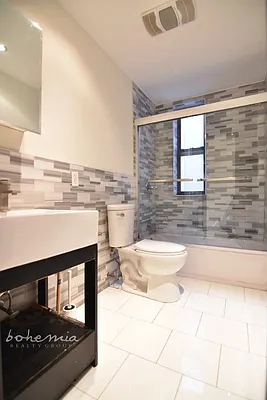 Rented by Bohemia Realty Group | media 30