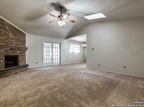 4th image of 6207 Applewest Cir