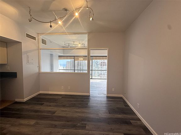 4th image of 1188 Bishop St Ste 3212