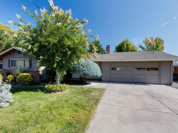 203 S Rose St, Phoenix, OR 97535