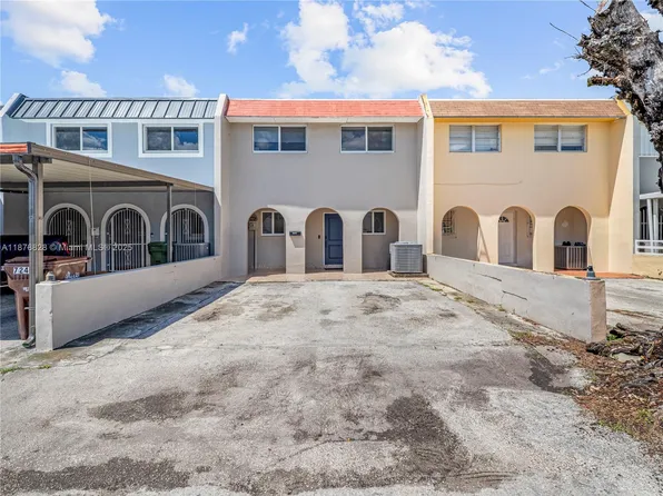 7250 W 2nd Ct, Hialeah, FL 33014
