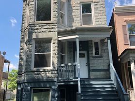 1920 S Spaulding Ave, Chicago, IL