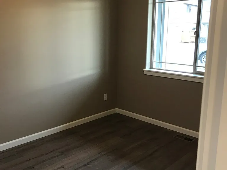 3077 NW Boxelder Ave — Photo 7