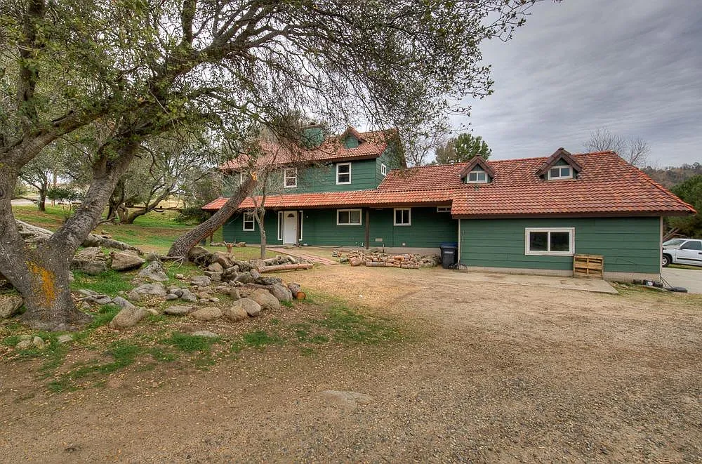 31099 Brave Eagle Ct photo 1