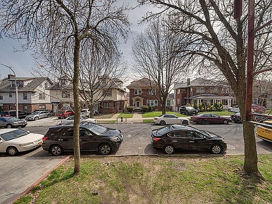 5th image of 150-75 87th Ave APT 6C
