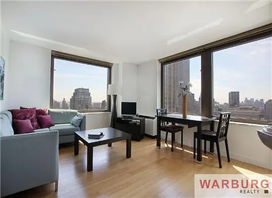 Rented by Warburg | media 131