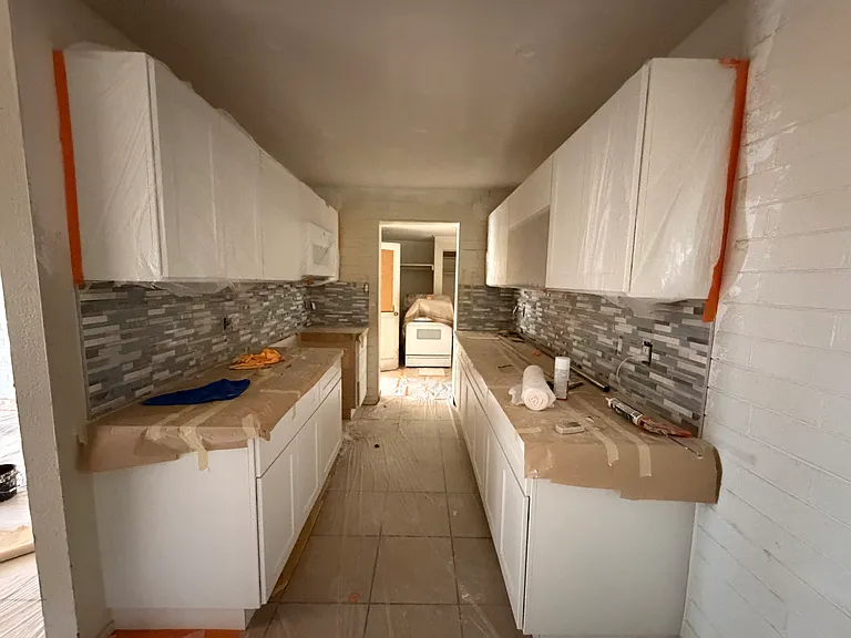3123 W Marshall Ave — Photo 2