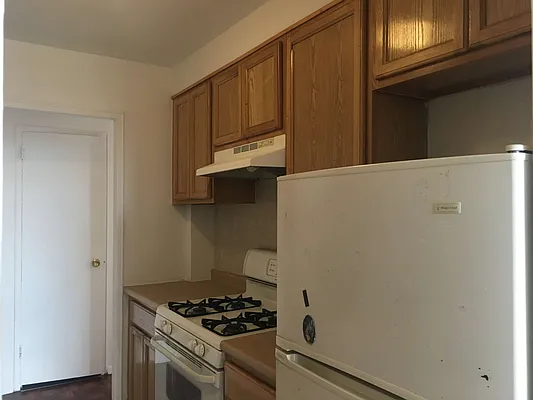 Sold by EZ Sell Realty | media 7