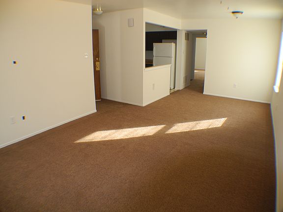 3rd image of 3548 Woodhaven Rd