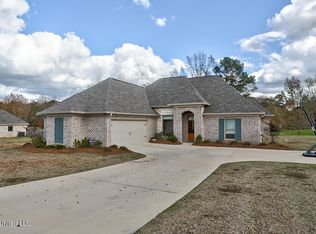 336 Driftwood Ln, Florence, MS 39073