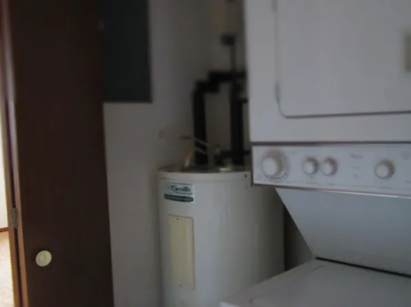 701 Monroe St N #2, Hudson, WI 54016