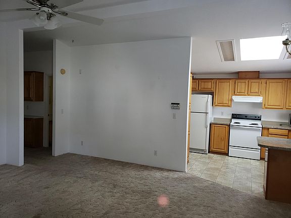 3rd image of 6023 Harlow Dr
