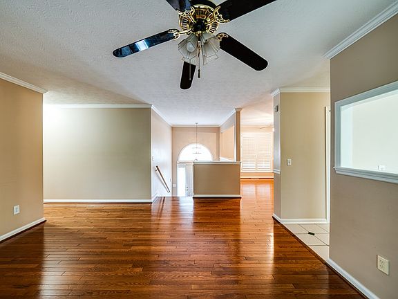 5th image of 3209 Middleford Dr